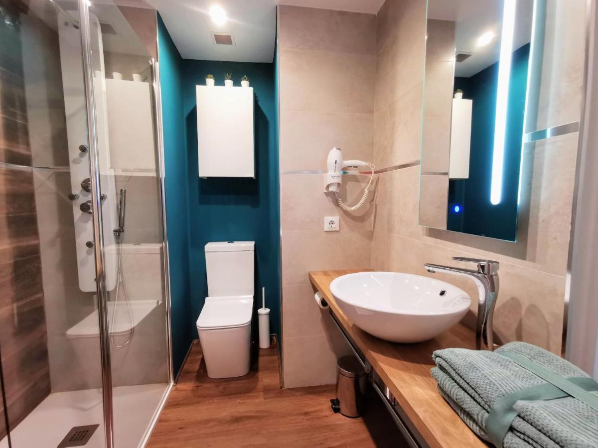 Apartamento Ral5021 En Triana Junto Al Centro Sevilla Bagian luar foto